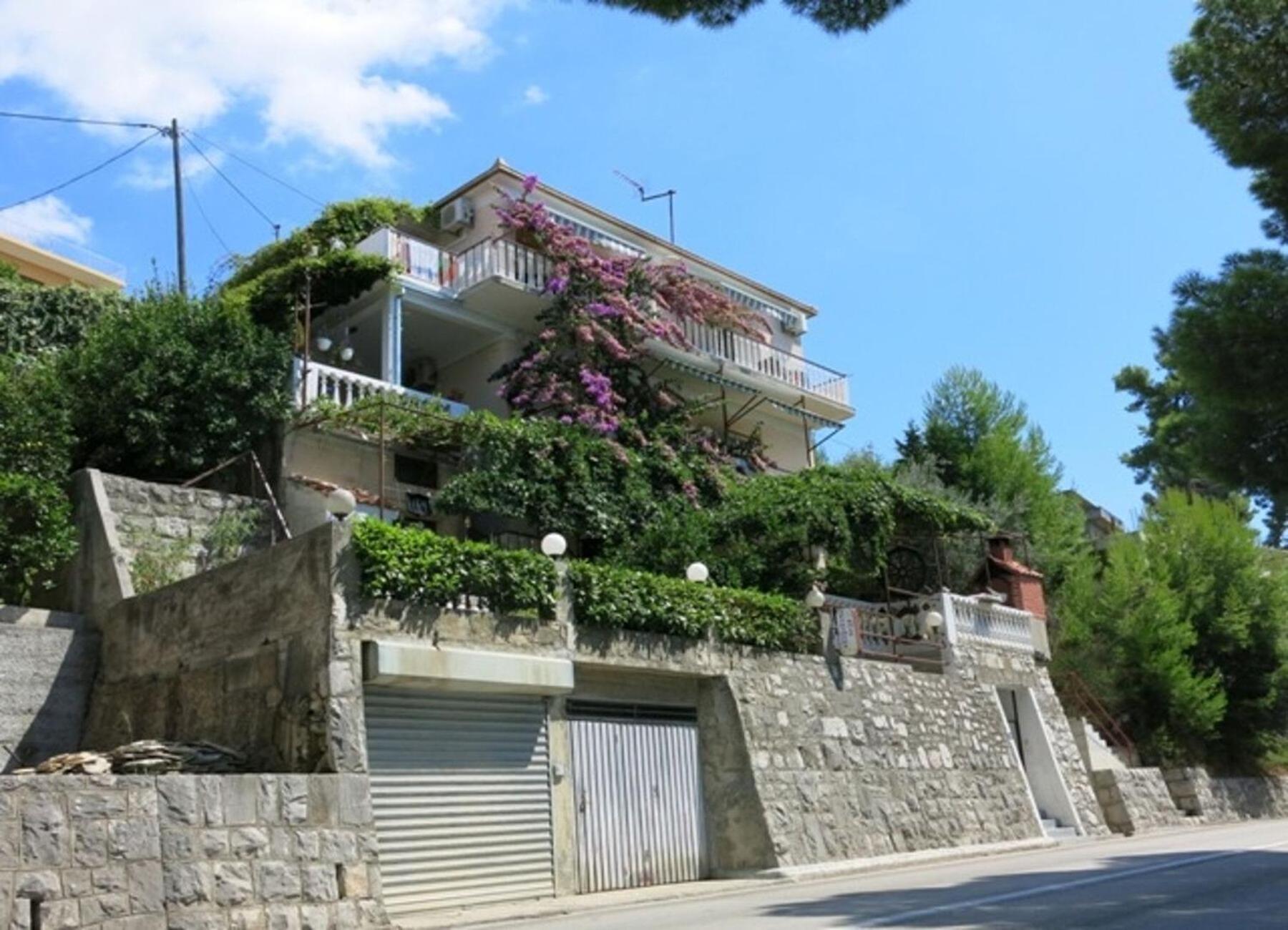 Apartments Milica Krilo Bagian luar foto